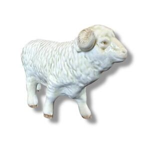 Vintage Goebel Curled Horn Ram West Germany Porcelain Figurine‎ Model 1077 NOS